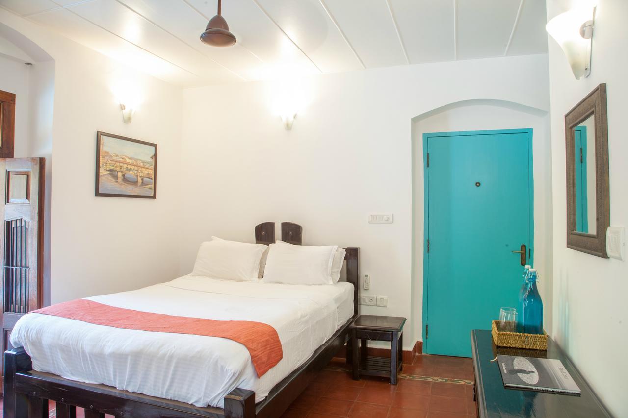 Island House Goa Hotel Goltim Eksteriør billede
