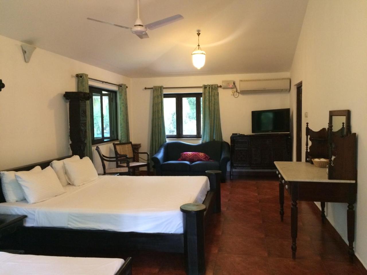Island House Goa Hotel Goltim Eksteriør billede